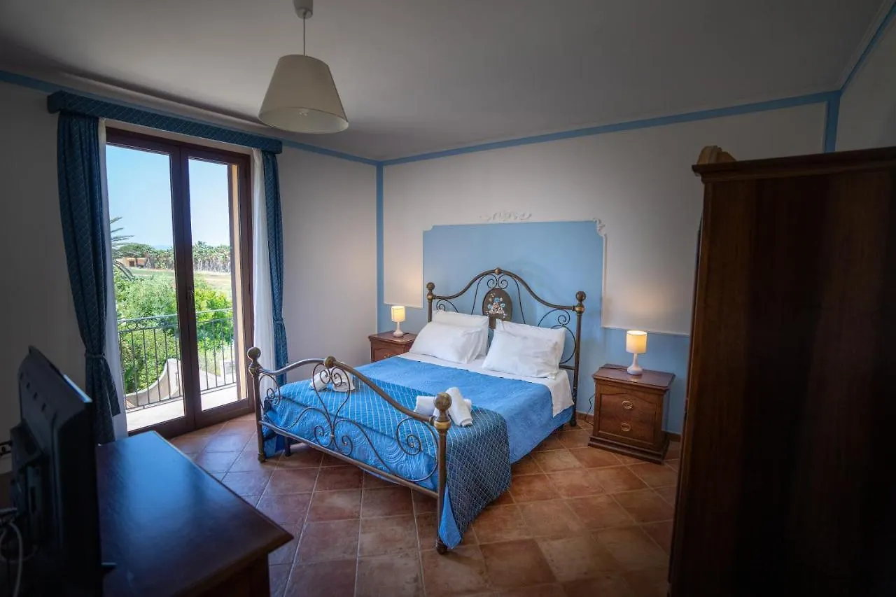 - Vista Egadi - Bed and Breakfast Torre Nubia 2*,